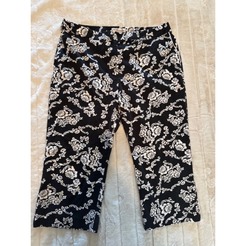 Madison & Max Womens Black White Floral Damask Cropped Capri Pants Size 14